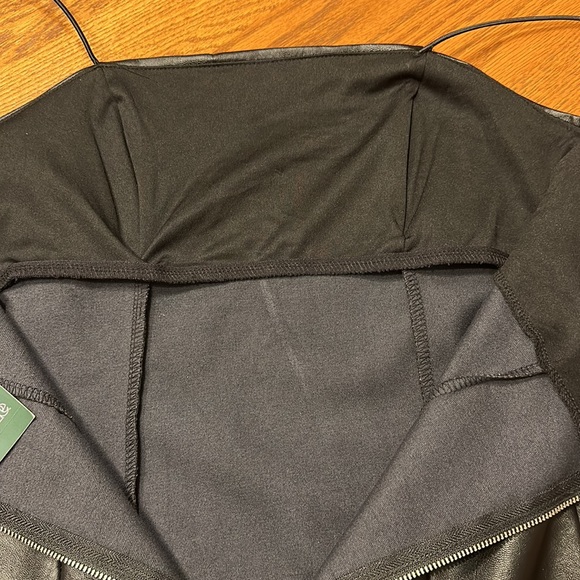 Black Faux Leather Bodycon Mini Dress with Silver Exposed Back Zipper Sm… - Picture 11 of 12